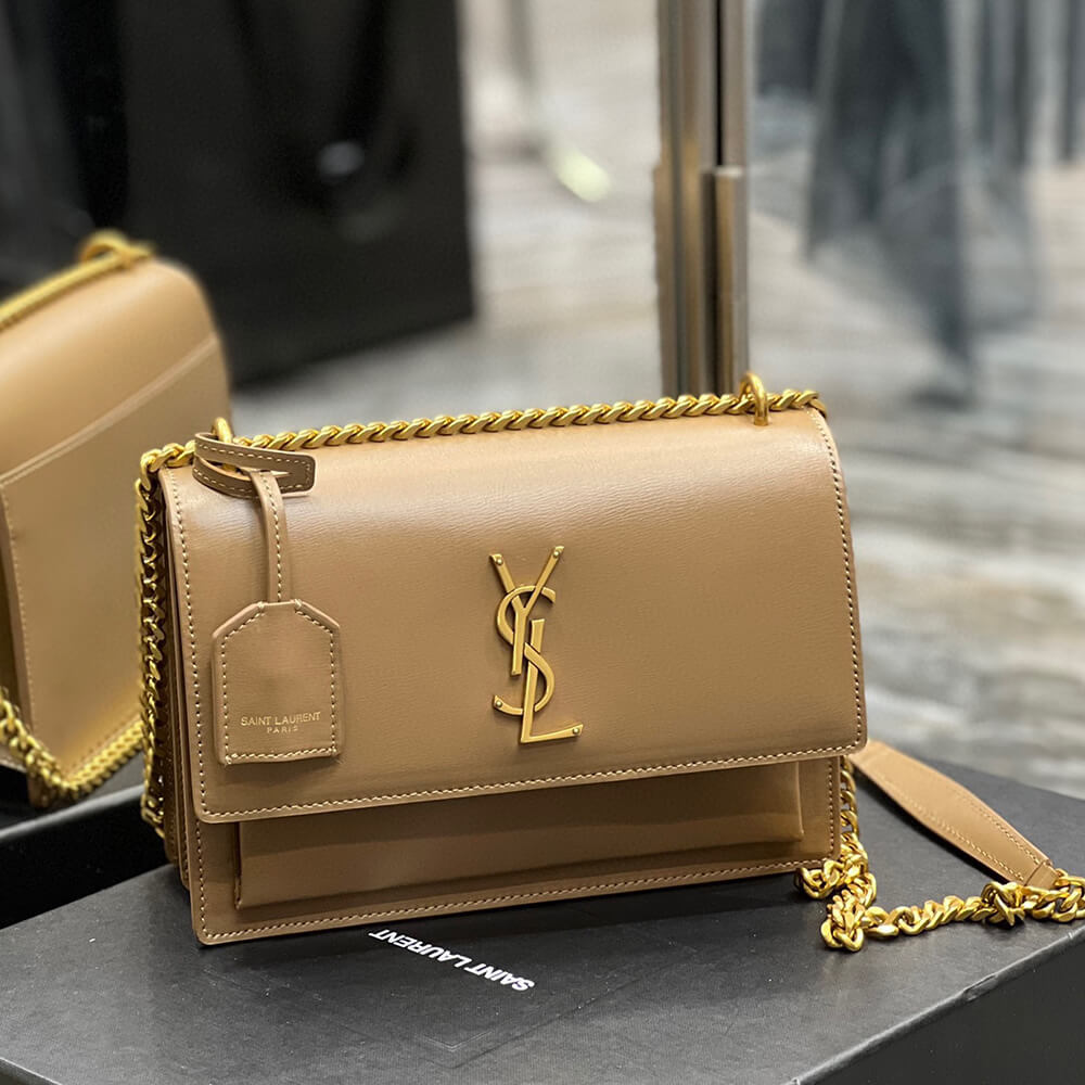 SUNSET MEDIUM CHAIN BAG IN SMOOTH LEATHER