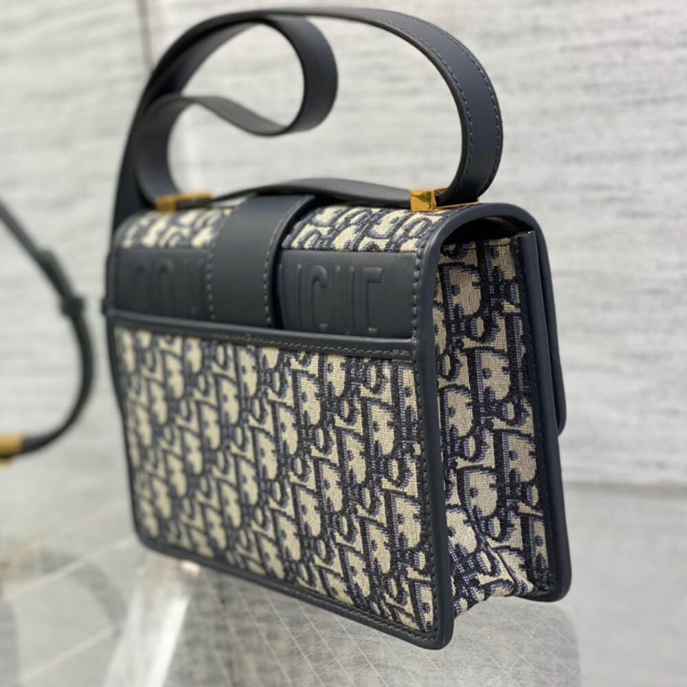 30 MONTAIGNE BAG
