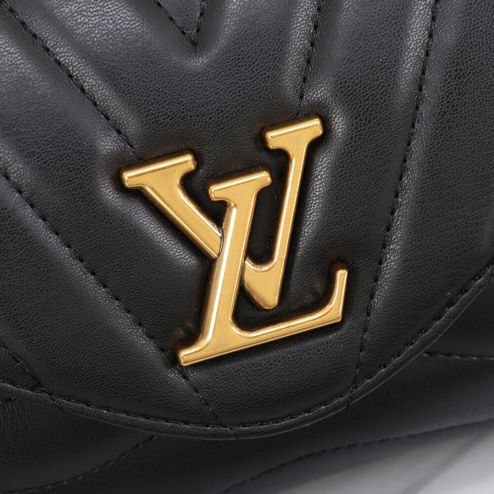 LV Hold Me
