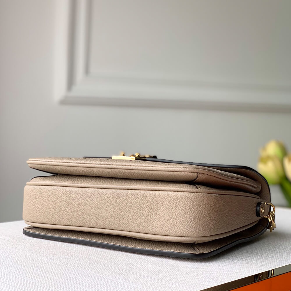 LV Pochette Métis