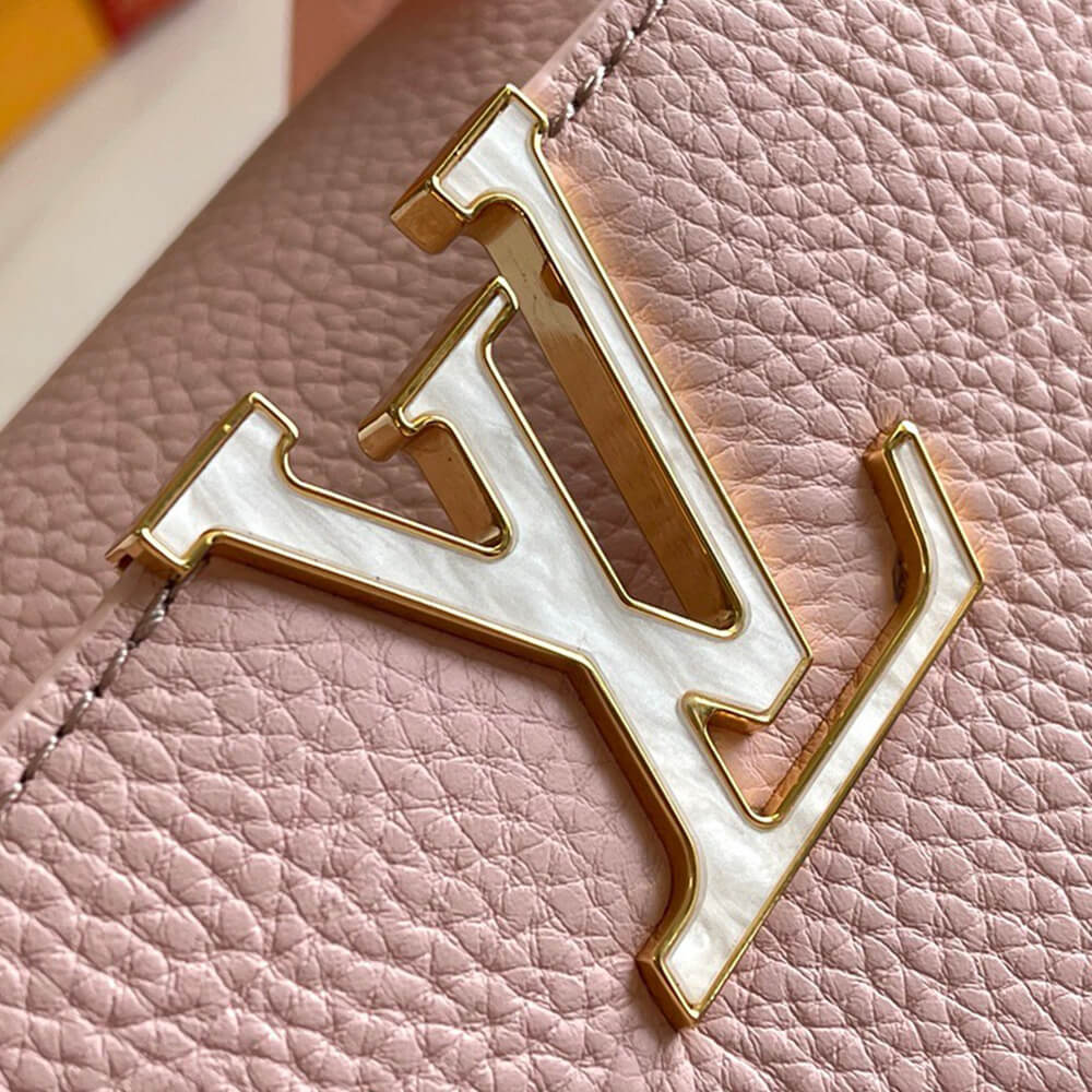 LV Capucines BB