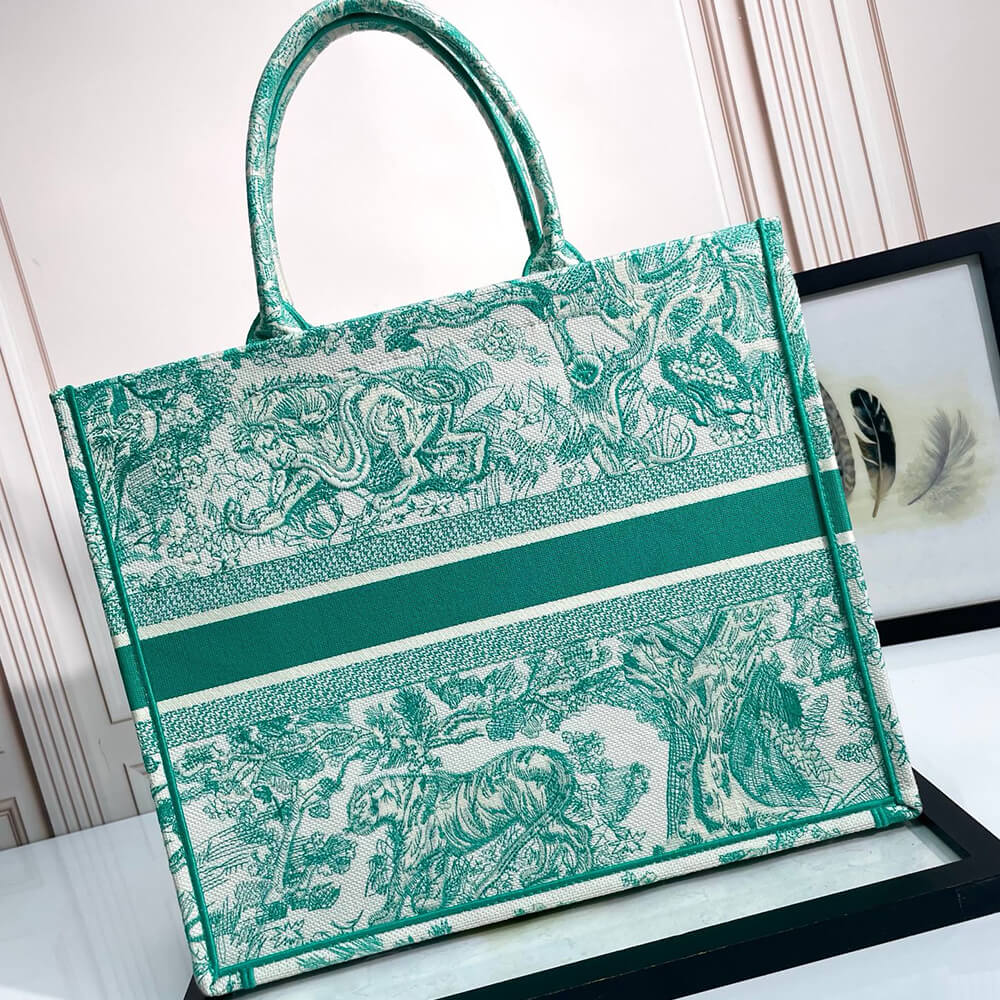 large D*oriviera D*or book tote