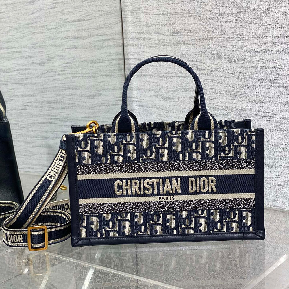 D*or east-west D*or book tote with strap