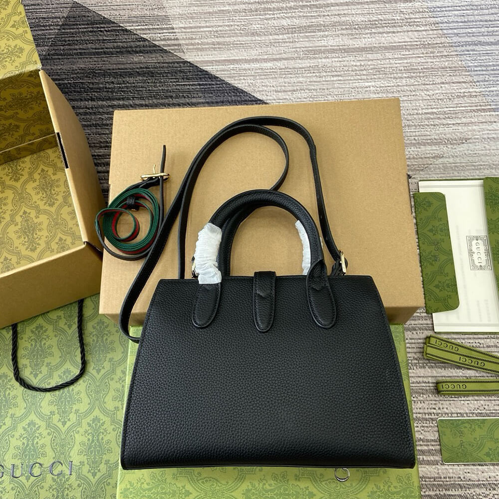G*u*i small tote bag with hook closure