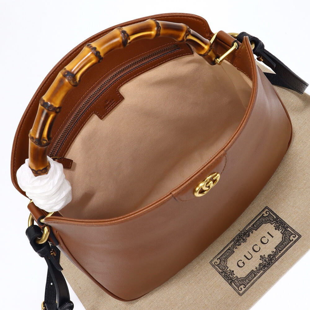 G*u*i diana medium shoulder bag