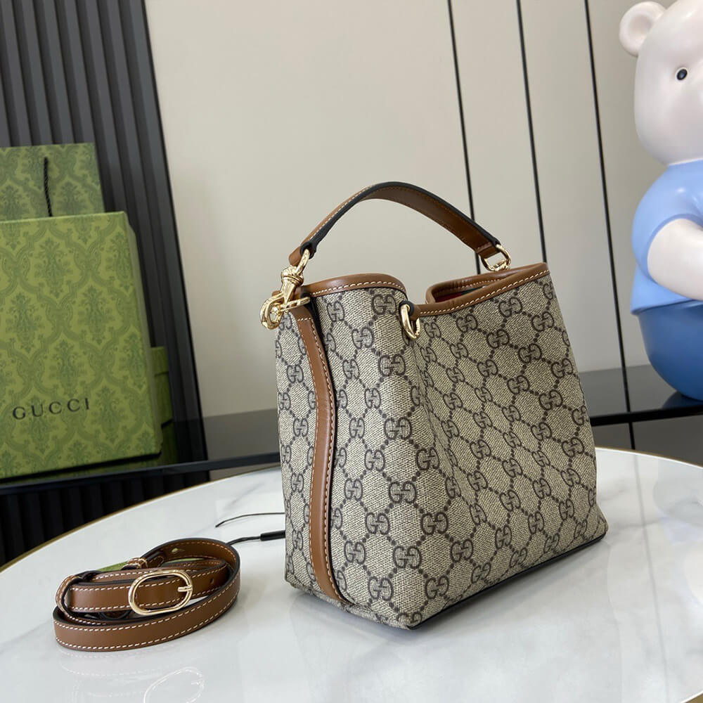 GG Emblem mini bucket bag