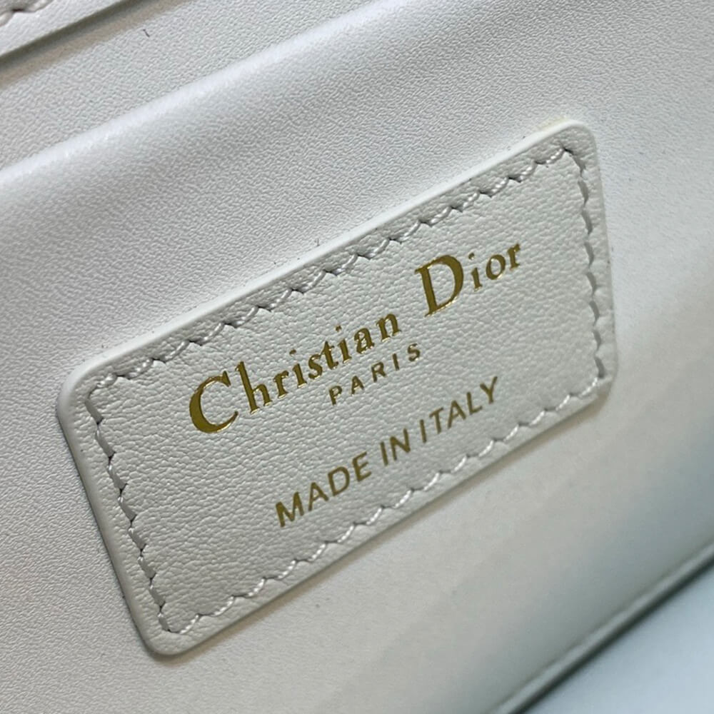 D*or 30 montaigne east-west bag with chain