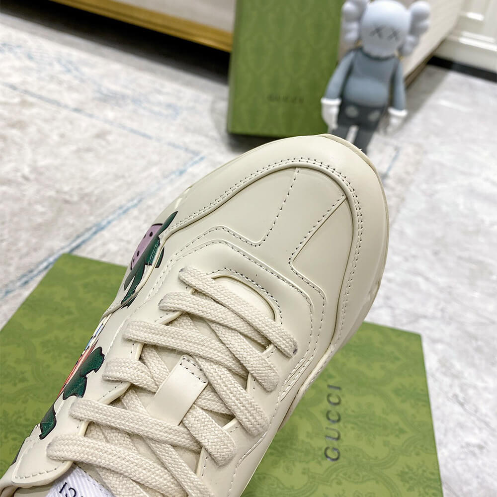 G*u*i strawberries rhyton sneaker